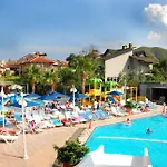 Rezort Club Alpina 4*
