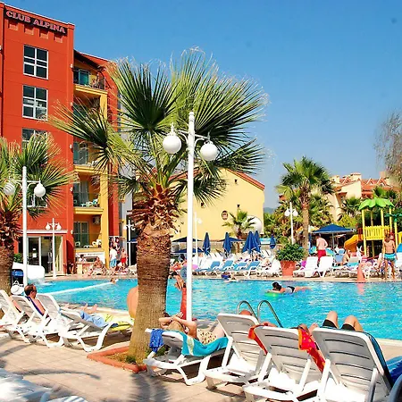 Курортный комплекс Club Alpina 4*