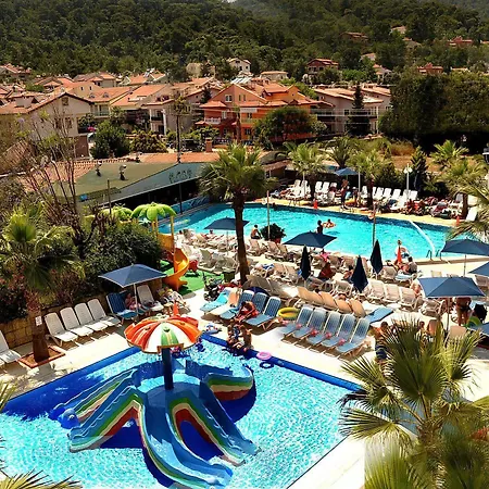 Курортный комплекс Club Alpina 4*