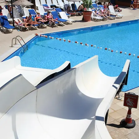 Курортный комплекс Club Alpina 4*