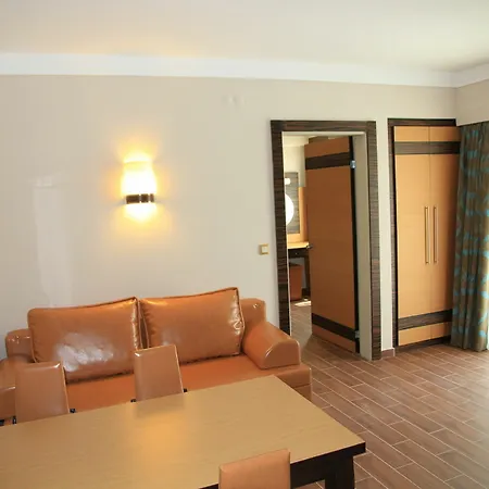 Курортный комплекс Club Alpina 4*